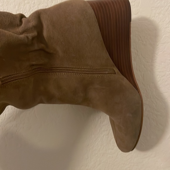 Mid calf suede wedge sole society boots size 8 - Picture 7 of 9